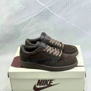 Travis Scott x Air Jordan 1 Low 'Velvet Brown'